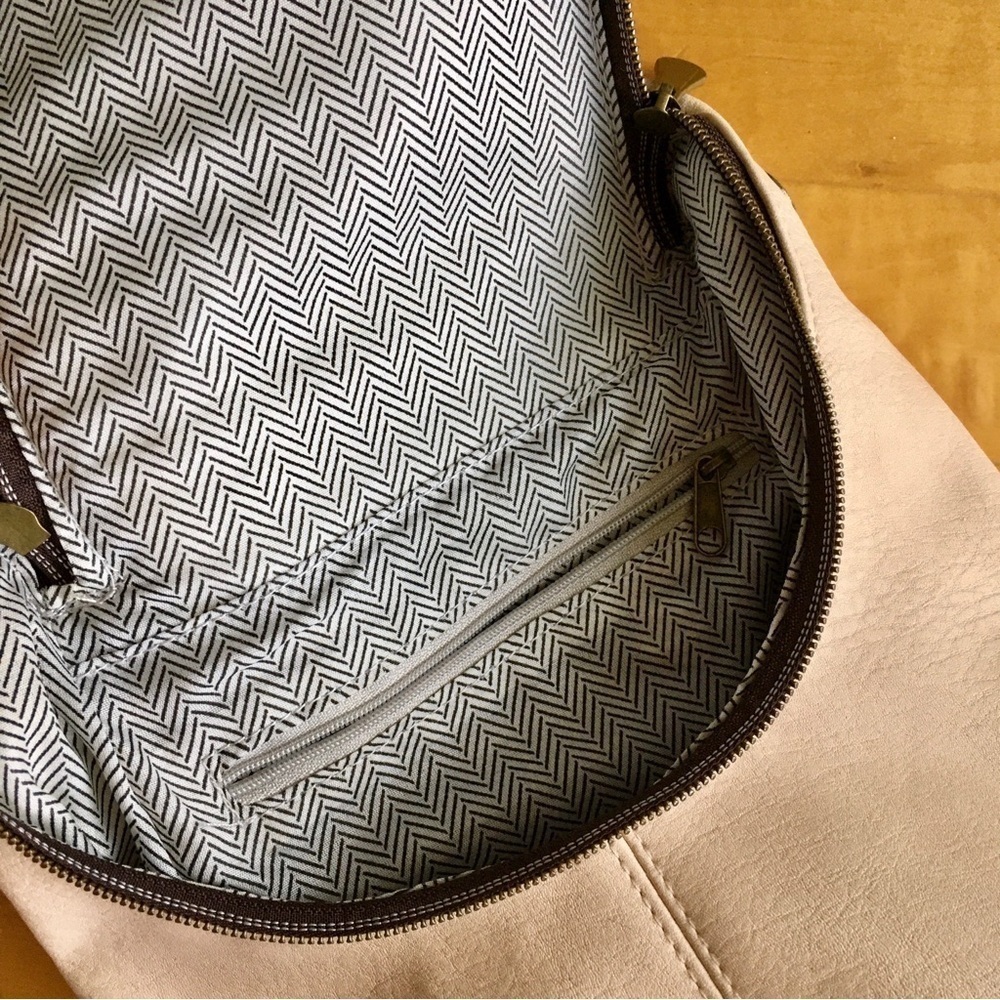 Quilted Crossbody Bag, Cream with Black, White Abstract Print Interior - Picture 8 of 16